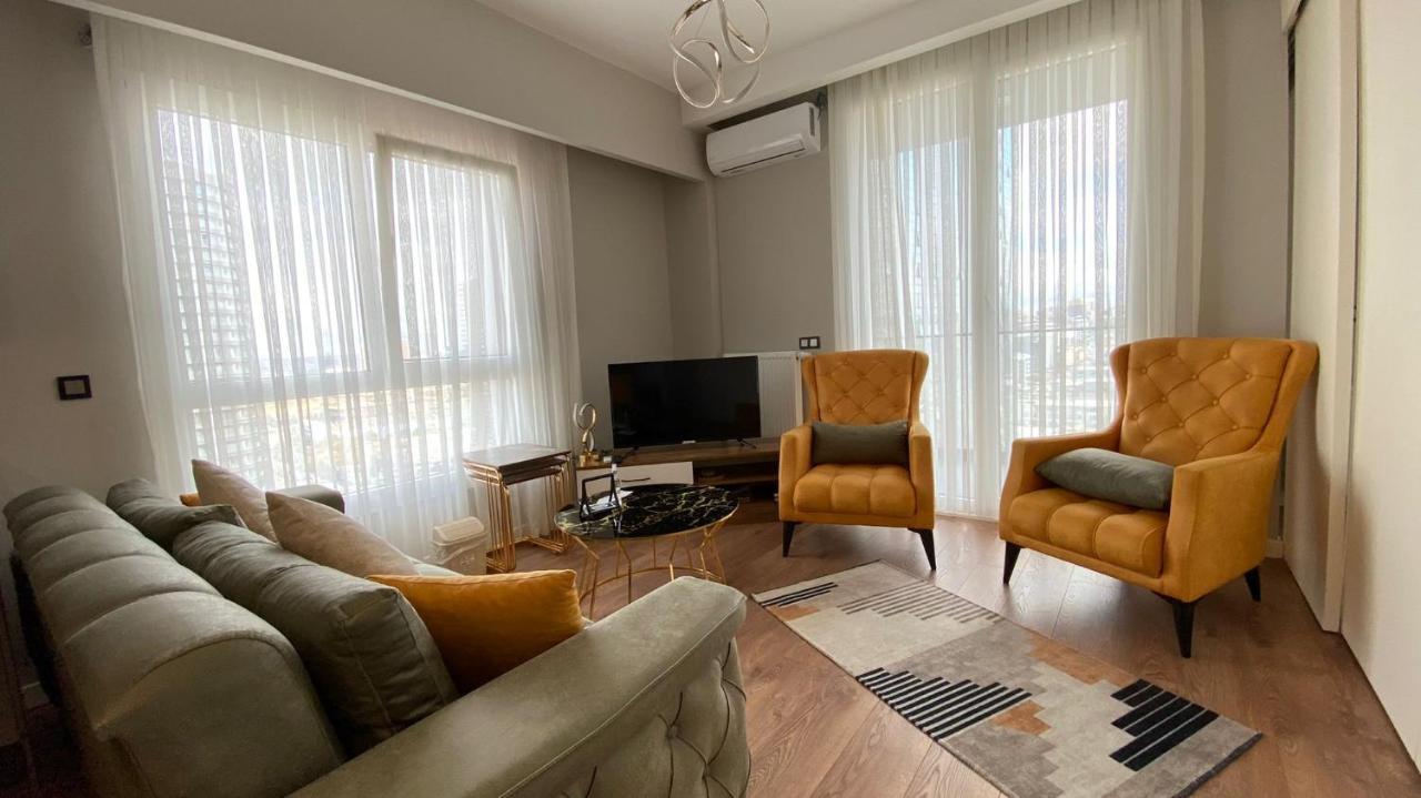 Toya Next Aparthotel *